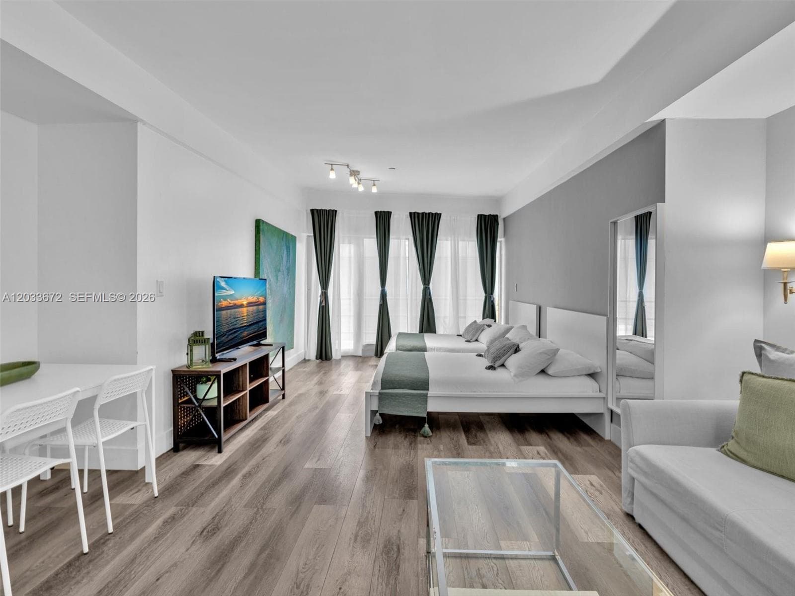 1052 Ocean Dr # C203, Miami Beach FL 33139 — 18