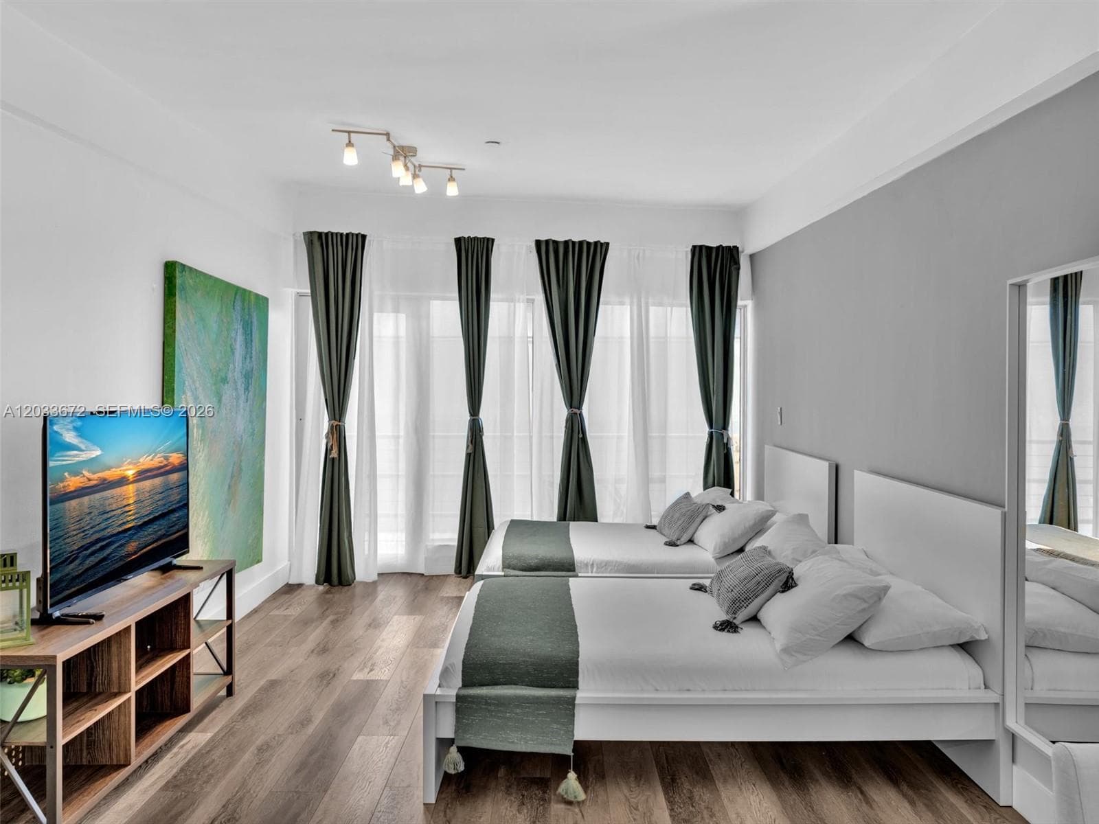 1052 Ocean Dr # C203, Miami Beach FL 33139 — 15