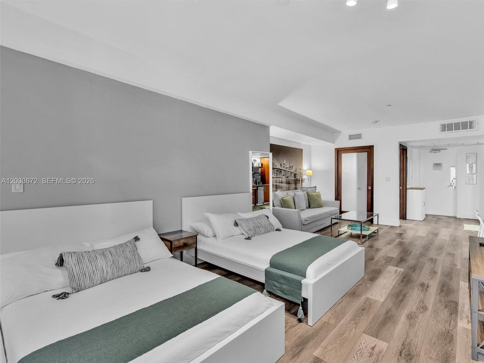 1052 Ocean Dr # C203, Miami Beach FL 33139 — 19