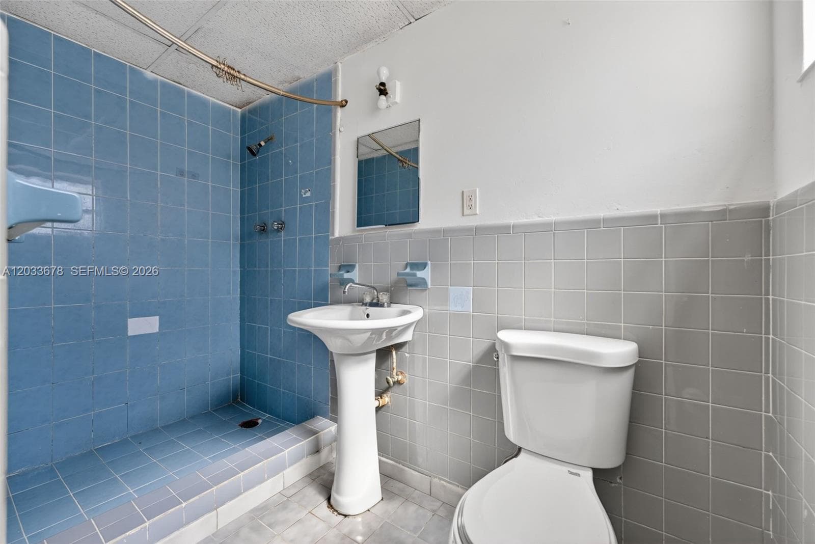 20 E 52nd Pl, Hialeah FL 33013 — 22
