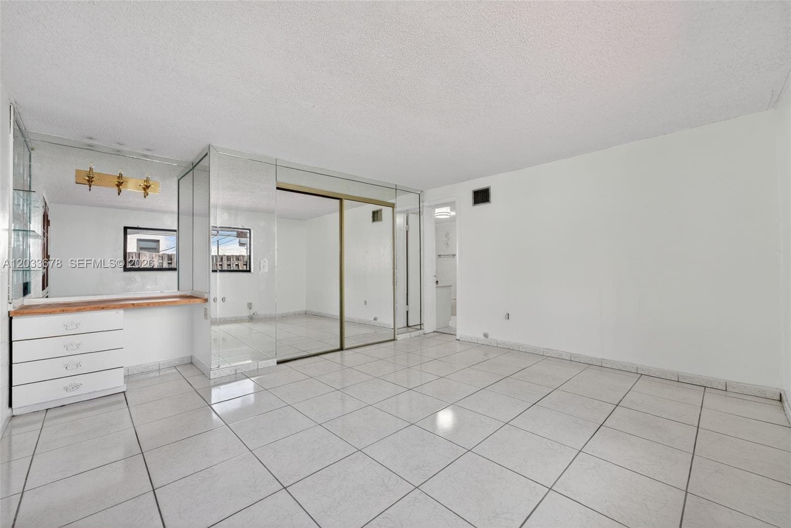 20 E 52nd Pl, Hialeah FL 33013 — 20