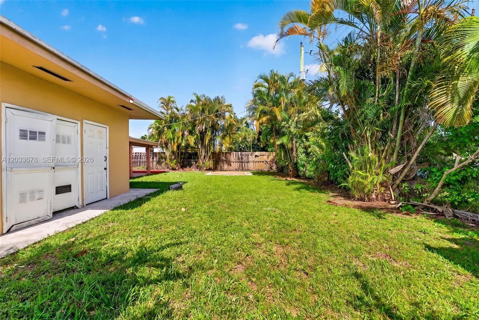 20 E 52nd Pl, Hialeah FL 33013 — 35