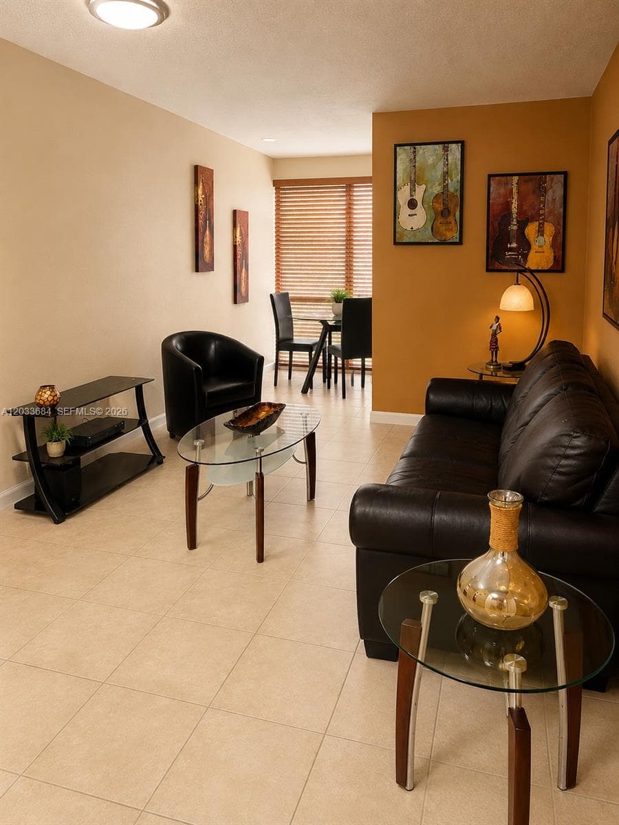 17570 Atlantic Blvd # 306, Sunny Isles Beach FL 33160 — 1