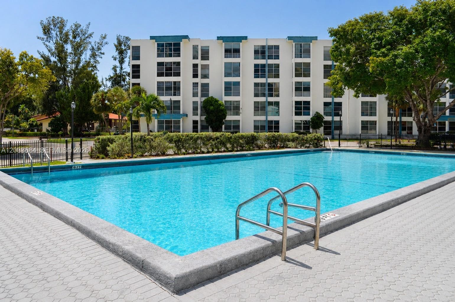 17570 Atlantic Blvd # 306, Sunny Isles Beach FL 33160 — 11