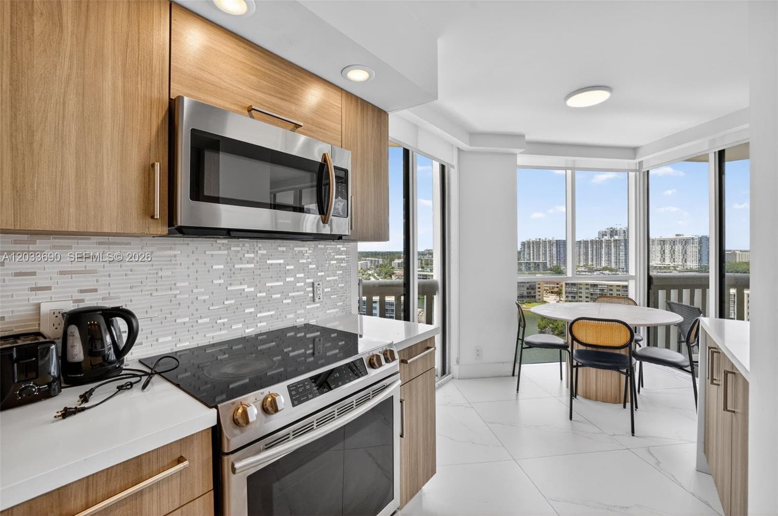 1000 Island Blvd # 1410, Aventura FL 33160 — 12