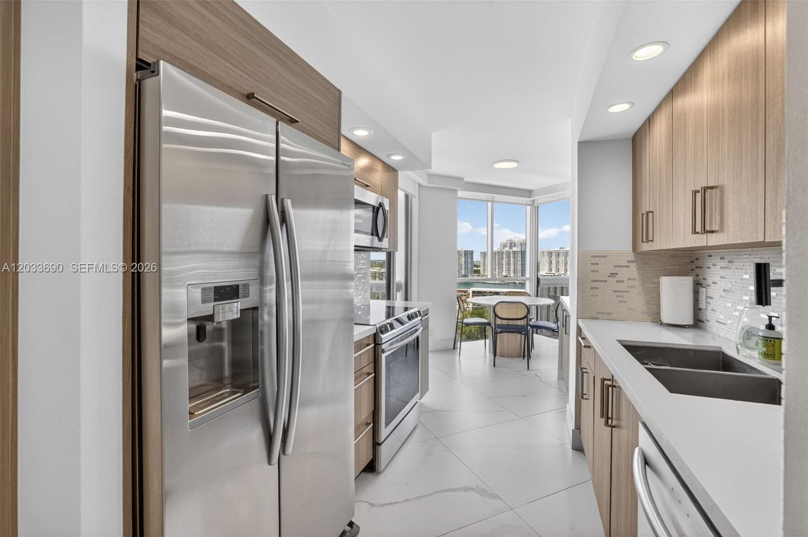 1000 Island Blvd # 1410, Aventura FL 33160 — 9