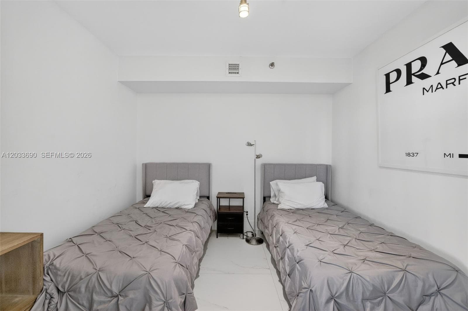 1000 Island Blvd # 1410, Aventura FL 33160 — 37