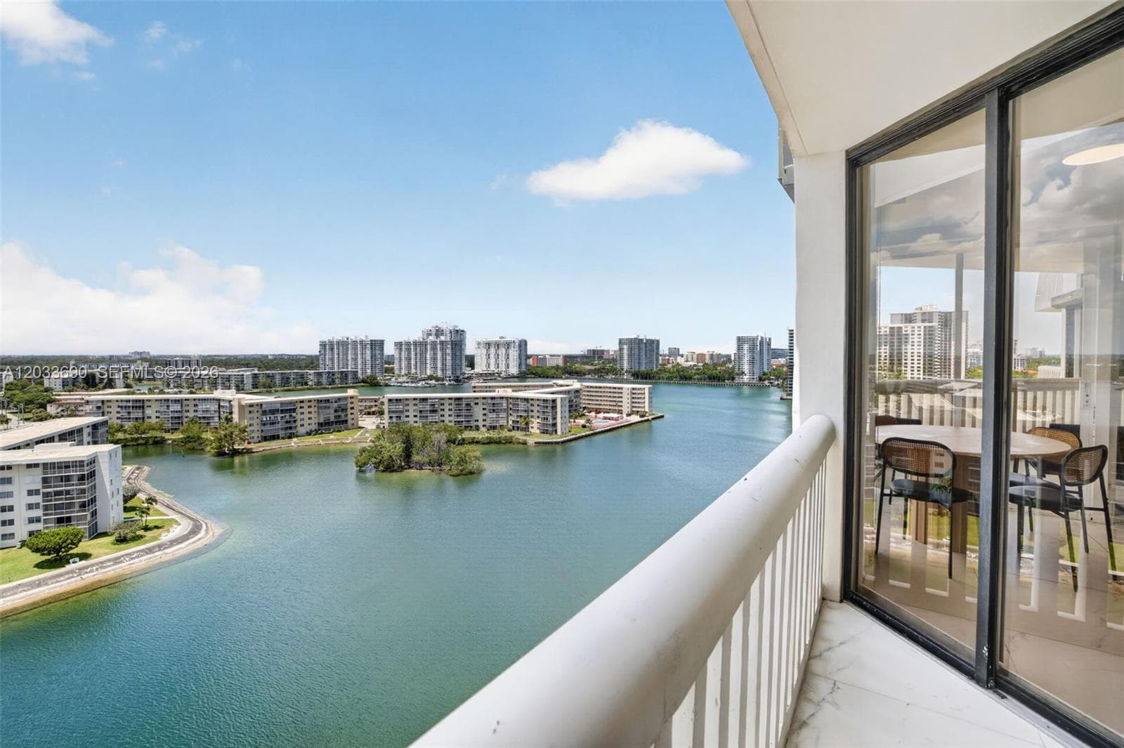 1000 Island Blvd # 1410, Aventura FL 33160 — 29