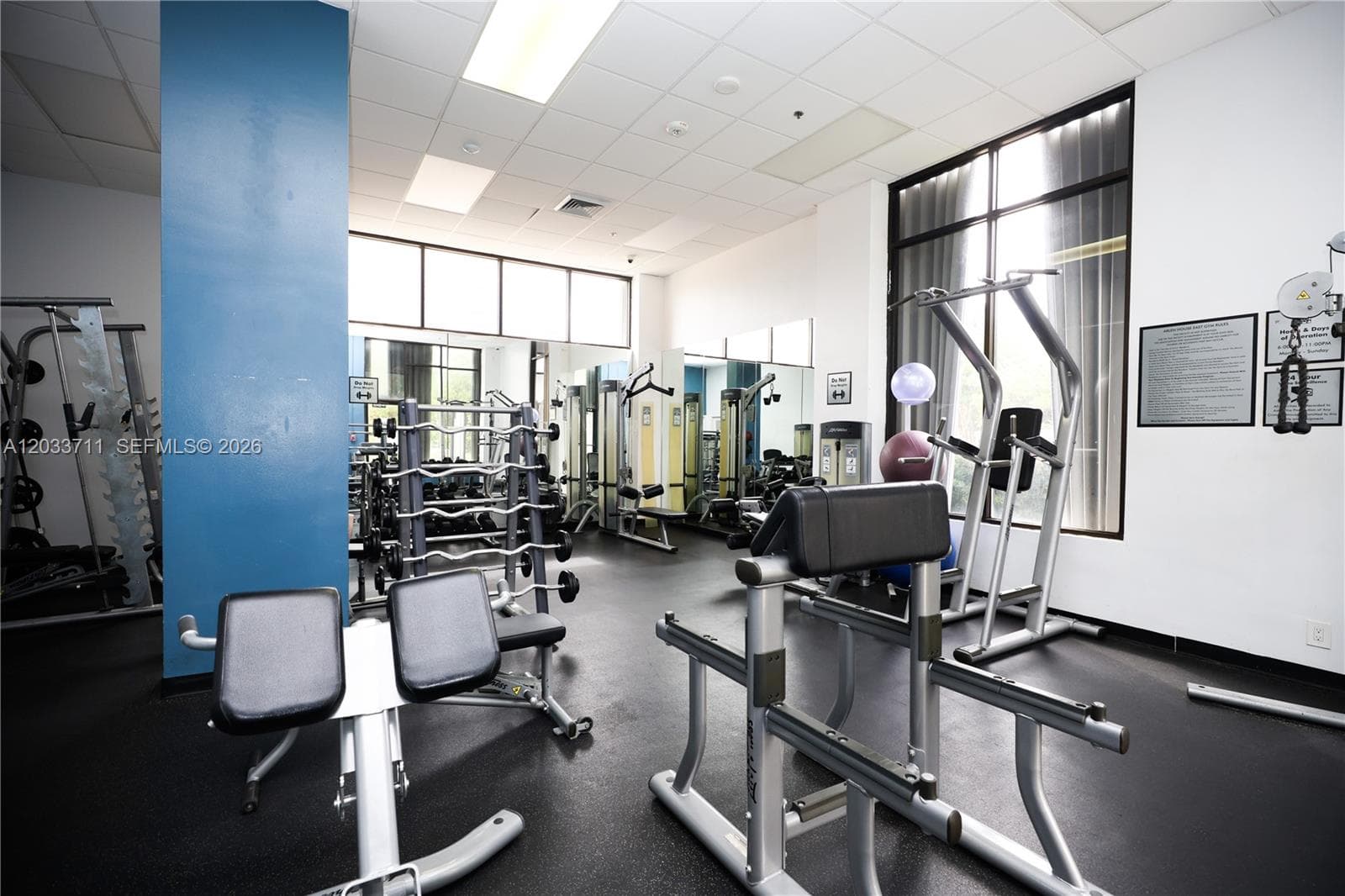 100 Bayview Dr # 527, Sunny Isles Beach FL 33160 — 72