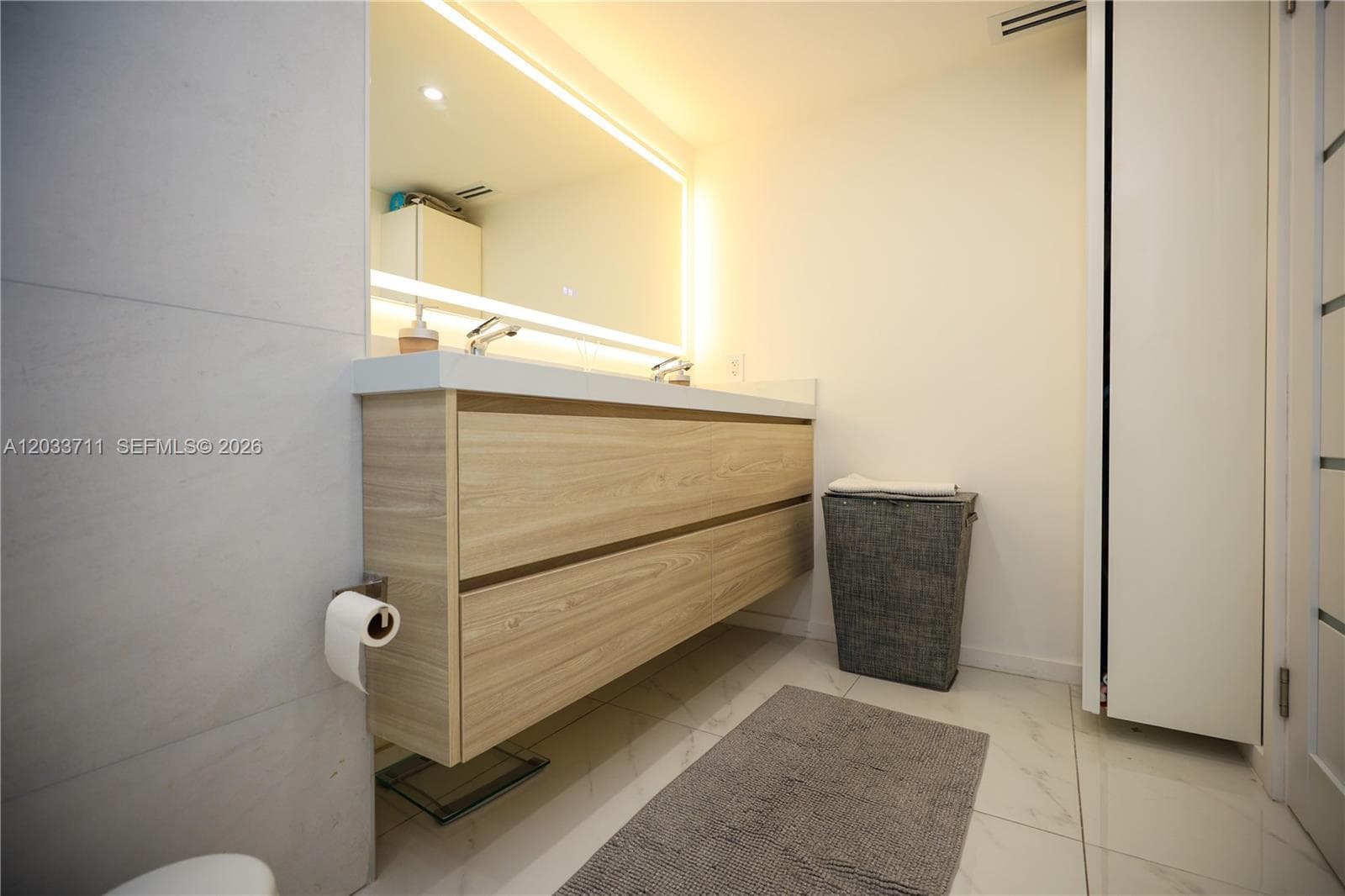 100 Bayview Dr # 527, Sunny Isles Beach FL 33160 — 57