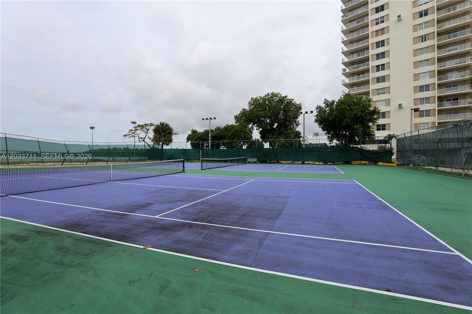100 Bayview Dr # 527, Sunny Isles Beach FL 33160 — 89
