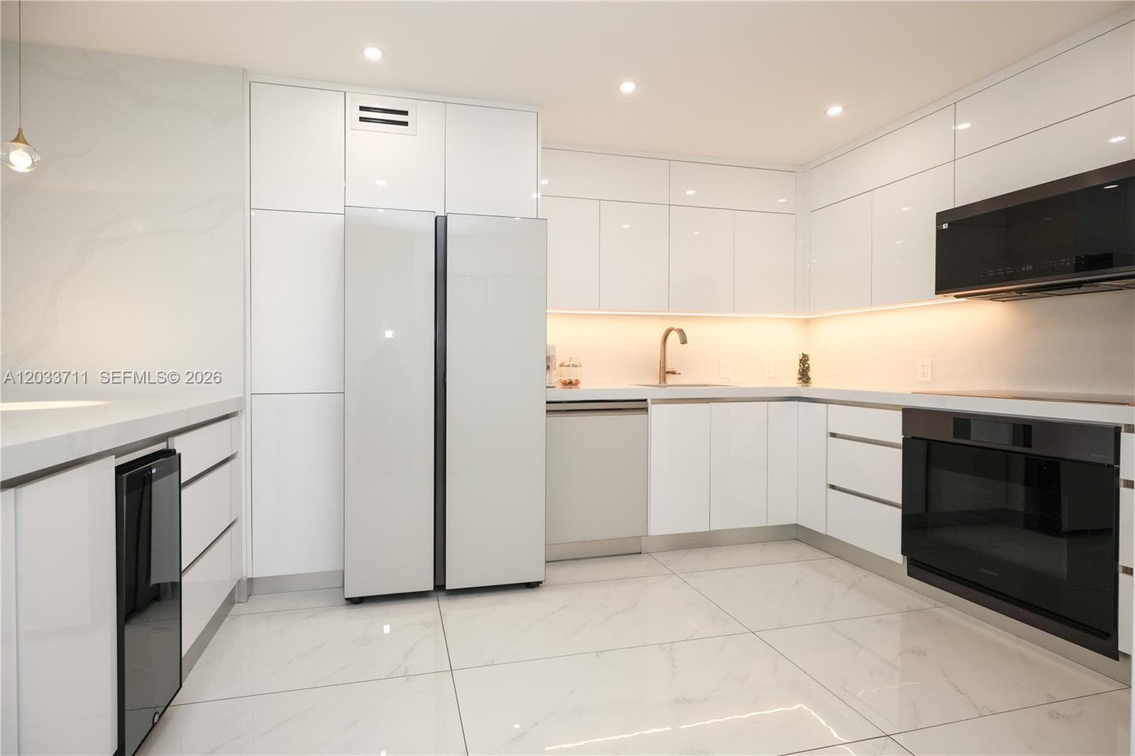 100 Bayview Dr # 527, Sunny Isles Beach FL 33160 — 18