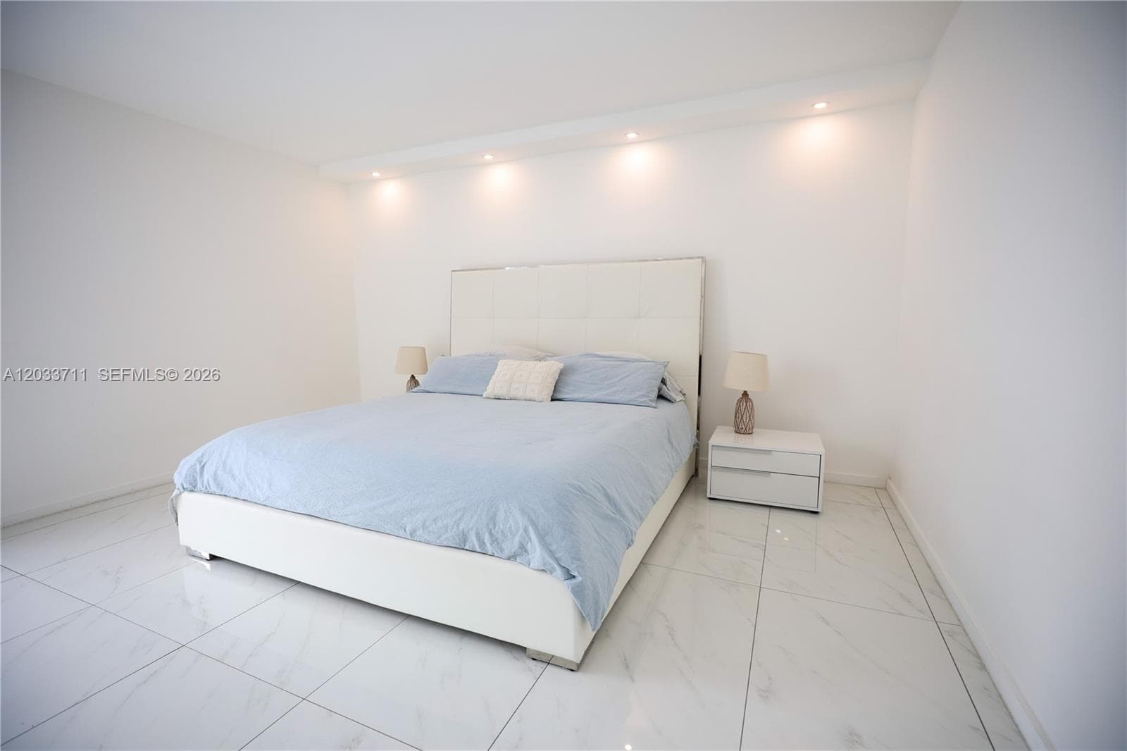100 Bayview Dr # 527, Sunny Isles Beach FL 33160 — 59