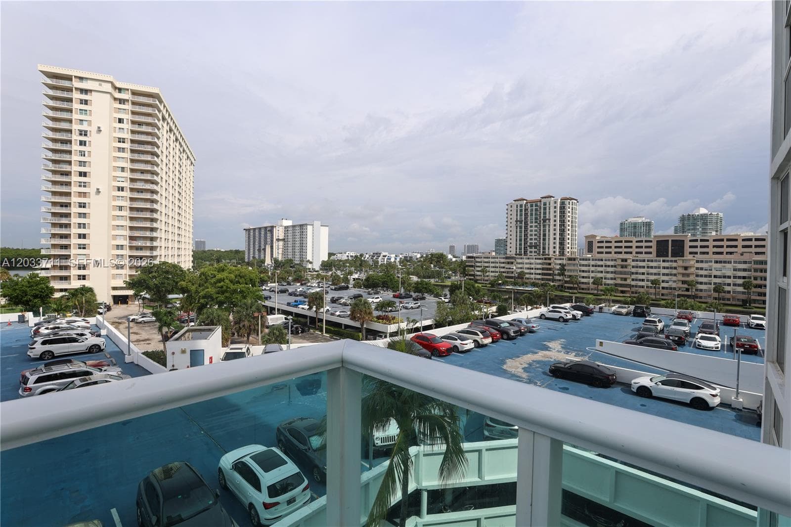 100 Bayview Dr # 527, Sunny Isles Beach FL 33160 — 37