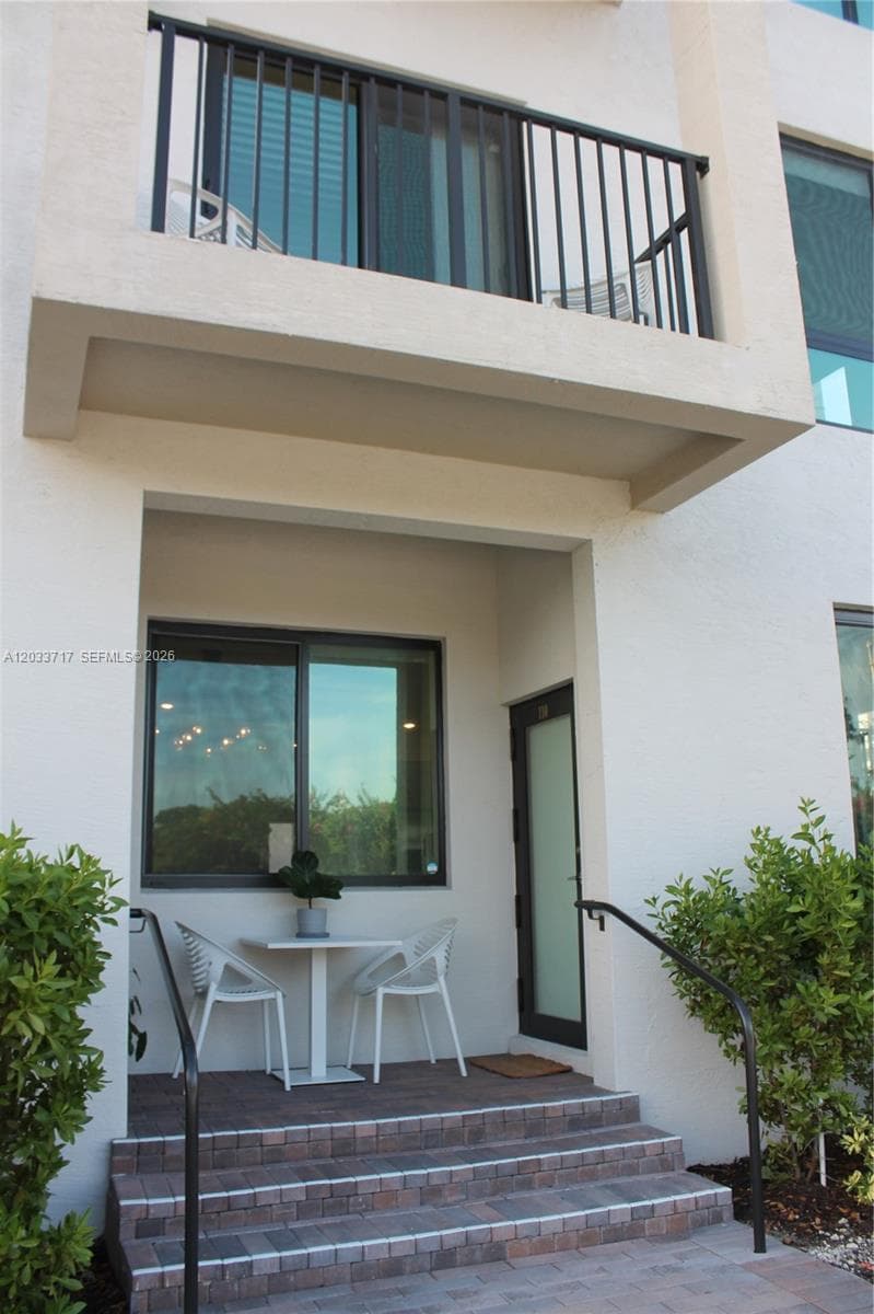8265 NW 41 ST # 110, Doral FL 33166 — 1