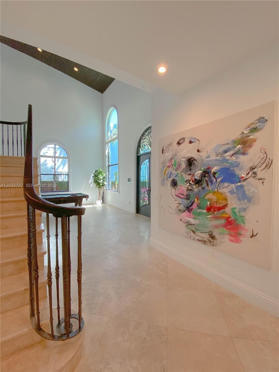 2561 Trapp Ave, Miami FL 33133 — 9