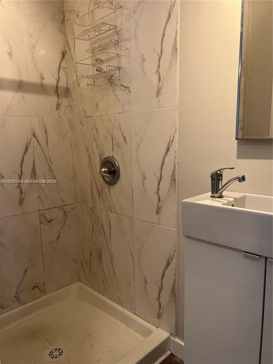 2932 NW 16th Ave # 3B, Miami FL 33142 — 4