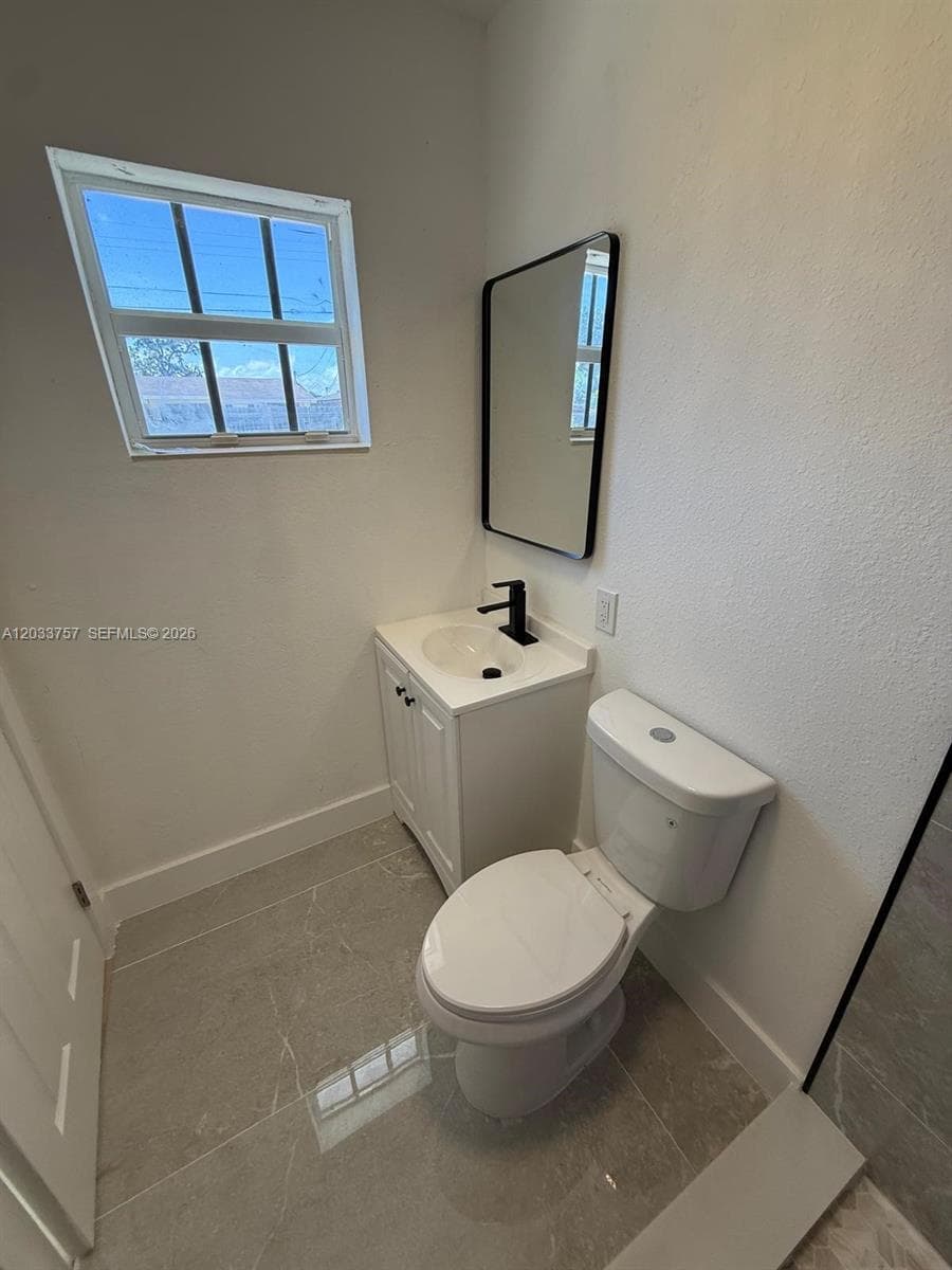 1749 NW 154th St, Miami Gardens FL 33054 — 30