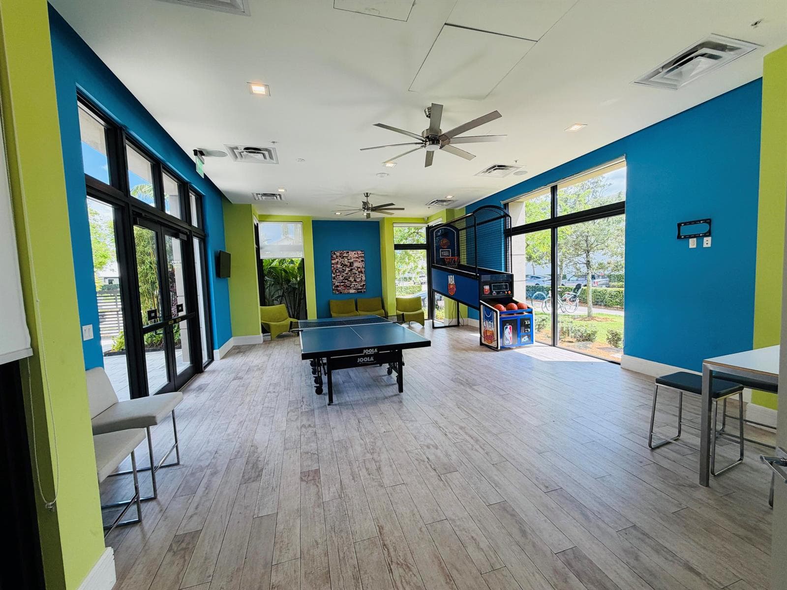 8288 NW 44th Terrace, Doral FL 33166 — 62