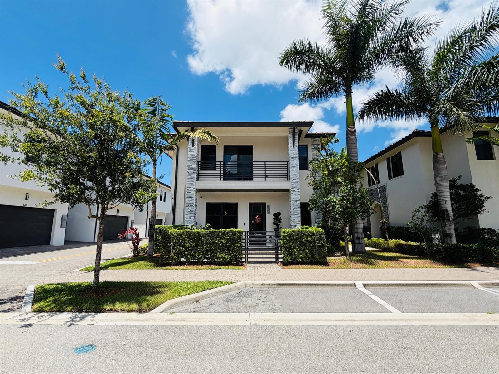 8288 NW 44th Terrace, Doral FL 33166 — 2