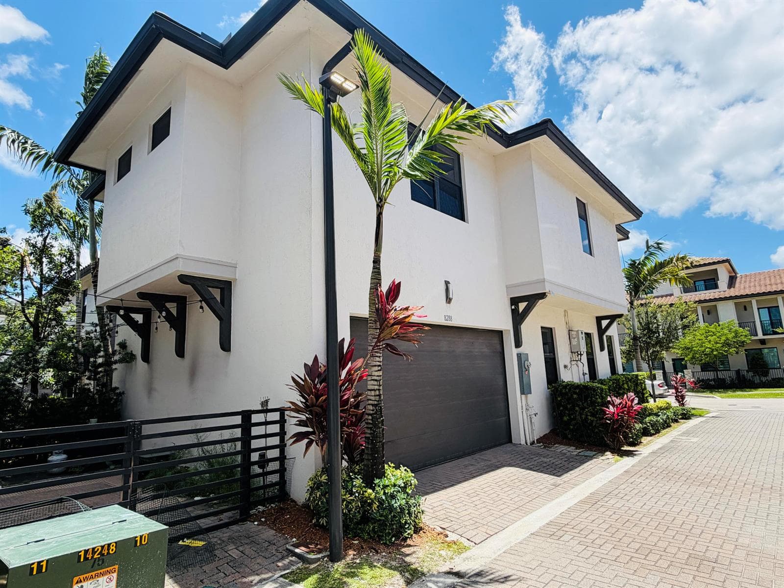 8288 NW 44th Terrace, Doral FL 33166 — 6