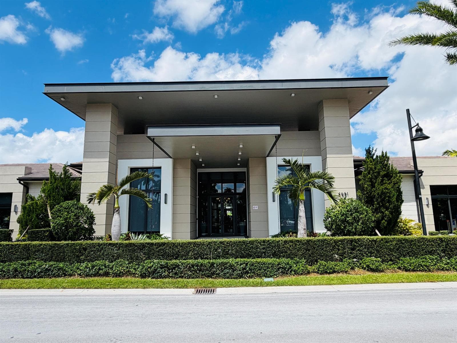 8288 NW 44th Terrace, Doral FL 33166 — 52