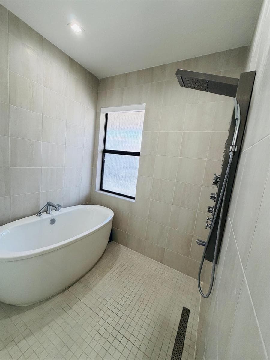 8288 NW 44th Terrace, Doral FL 33166 — 36