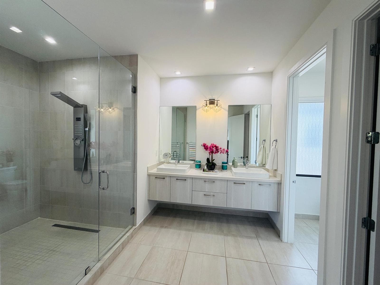8288 NW 44th Terrace, Doral FL 33166 — 34
