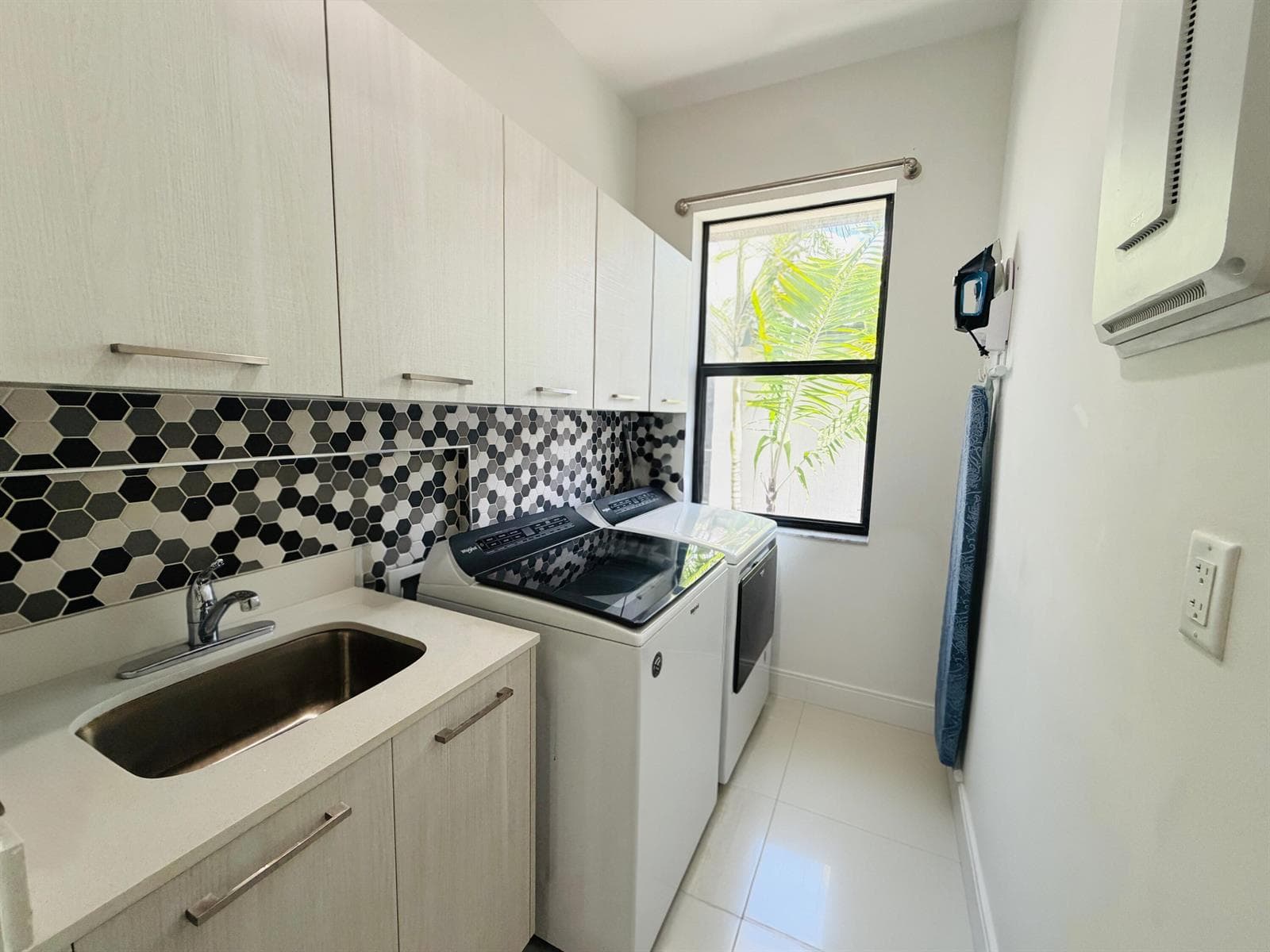 8288 NW 44th Terrace, Doral FL 33166 — 49