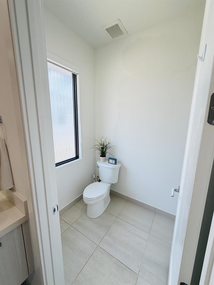 8288 NW 44th Terrace, Doral FL 33166 — 37