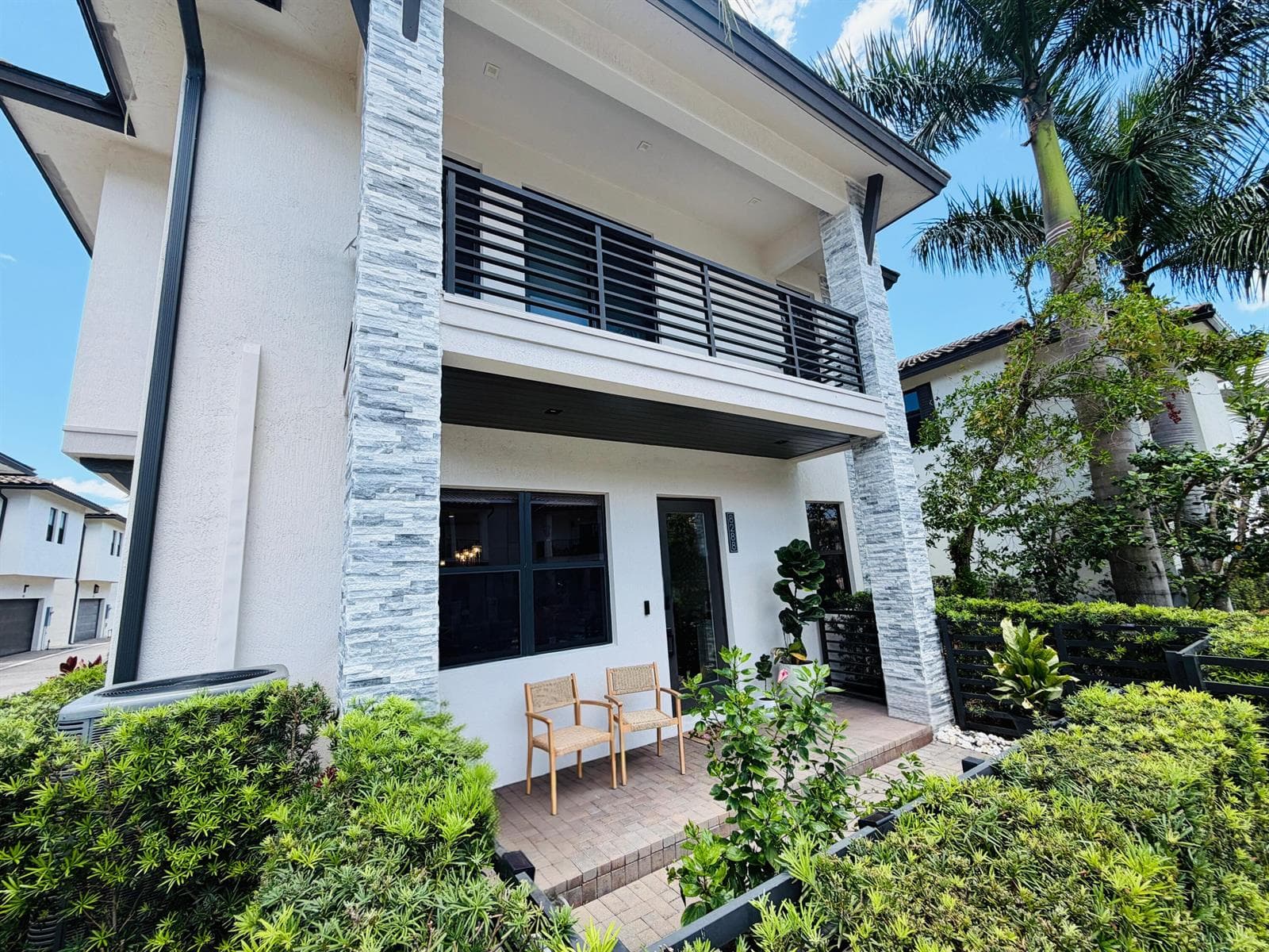 8288 NW 44th Terrace, Doral FL 33166 — 11