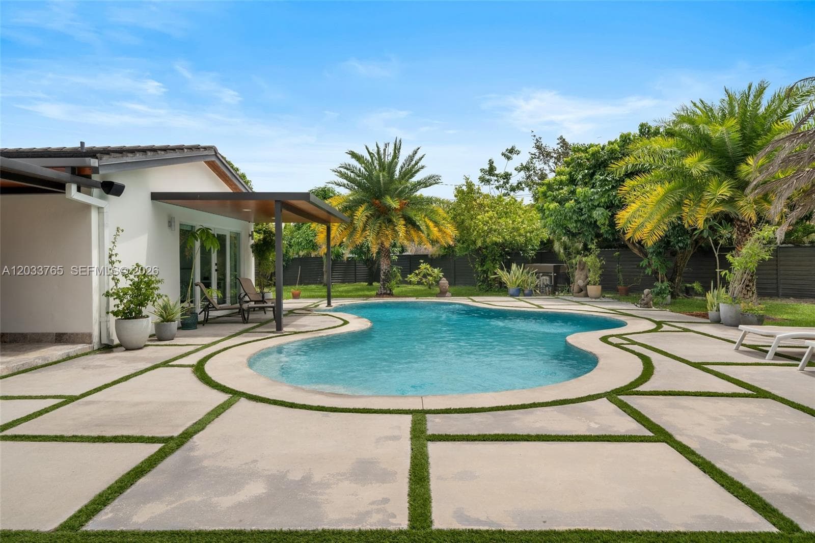 8535 SW 100th Ave, Miami FL 33173 — 30