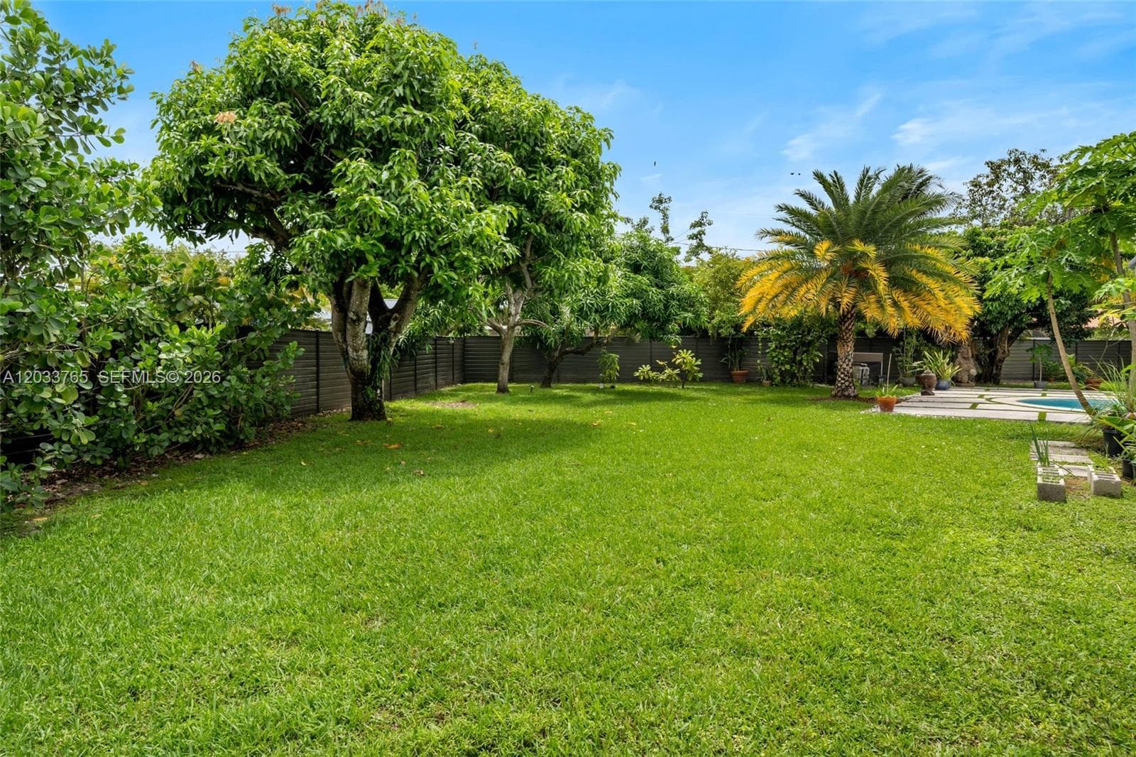 8535 SW 100th Ave, Miami FL 33173 — 33