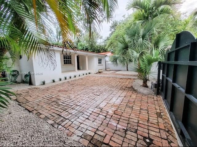 3685 SW 1st Ave, Miami FL 33145 — 2