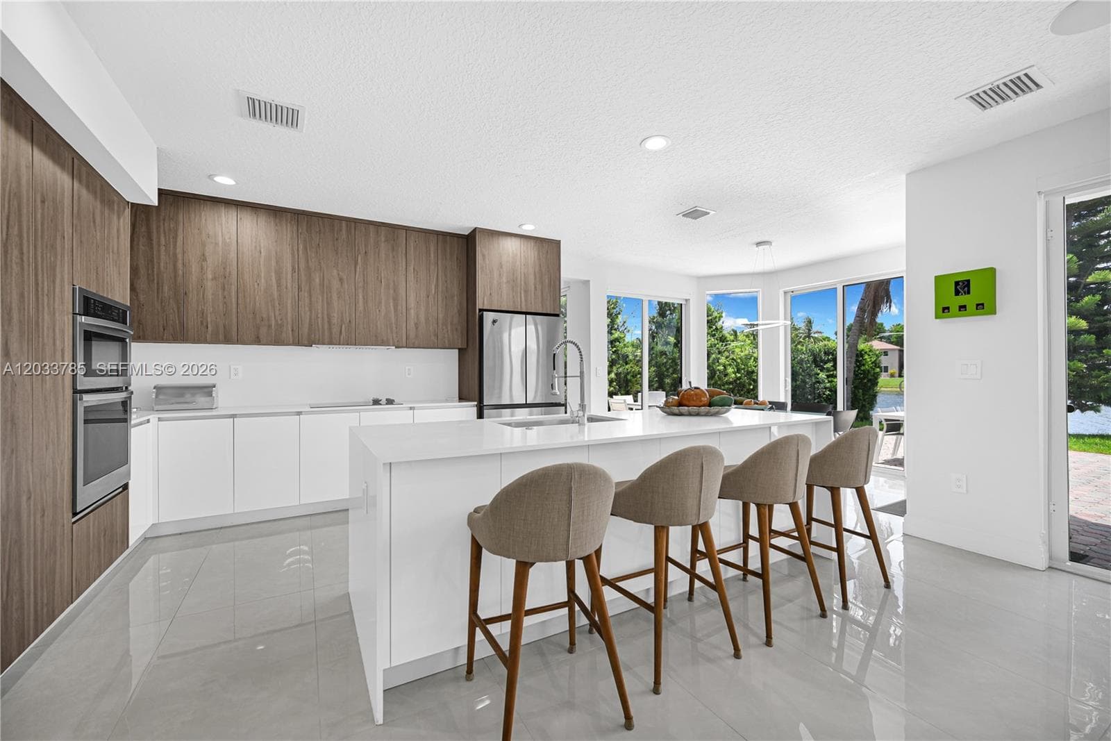11137 NW 72nd Ter, Doral FL 33178 — 11