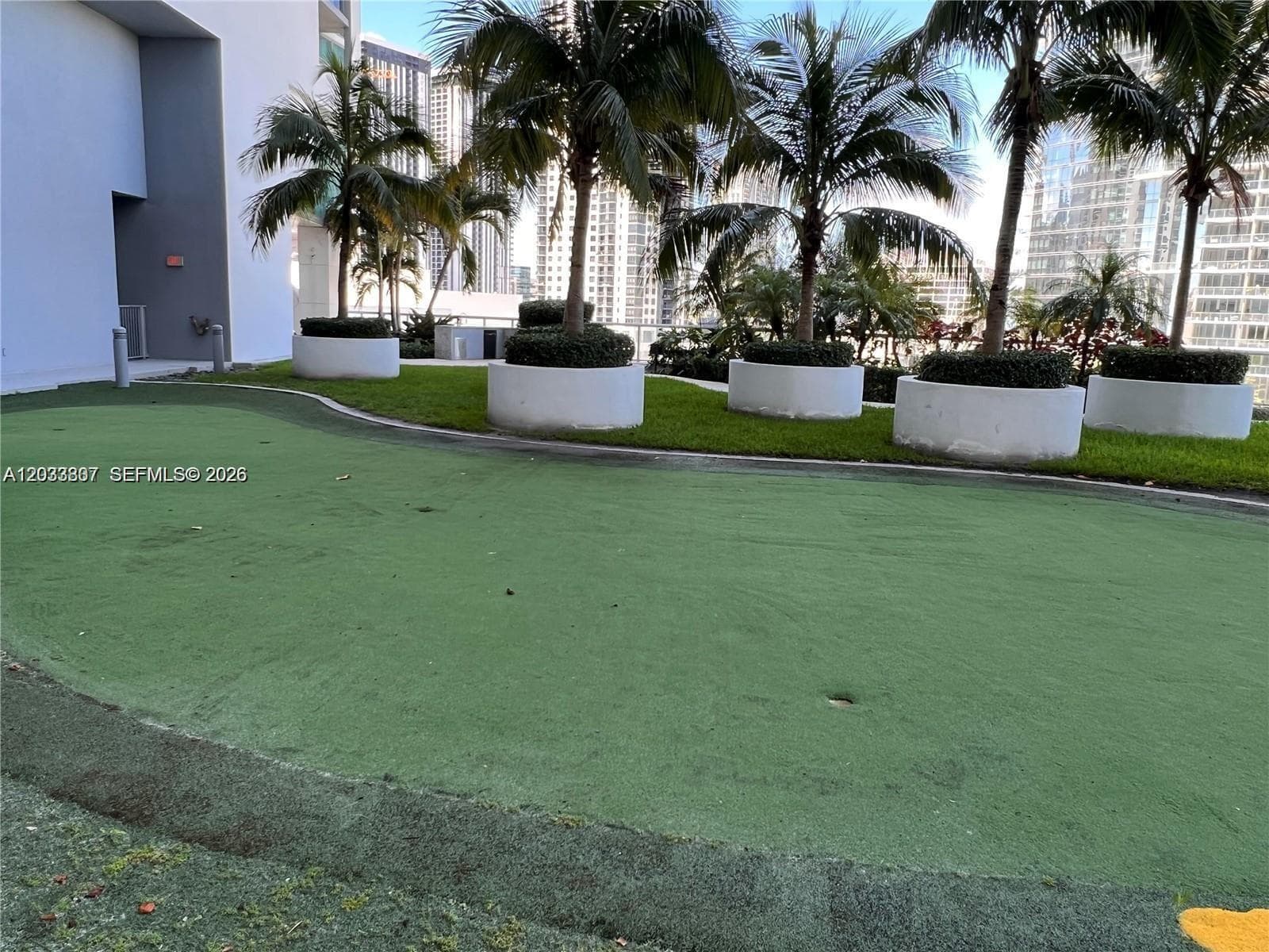 888 Biscayne Blvd # 3001, Miami FL 33132 — 22