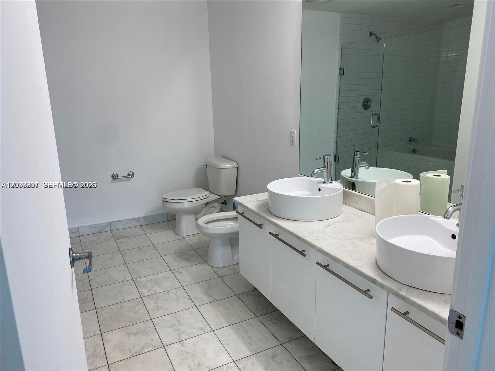 888 Biscayne Blvd # 3001, Miami FL 33132 — 14