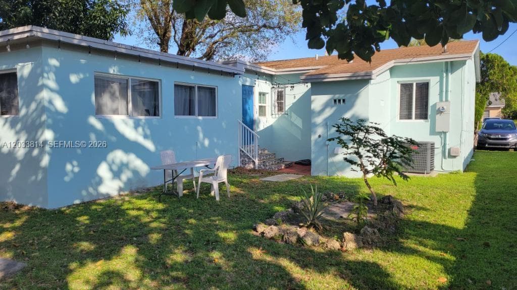 1860 NW 52 ST, Miami FL 33142 — 18