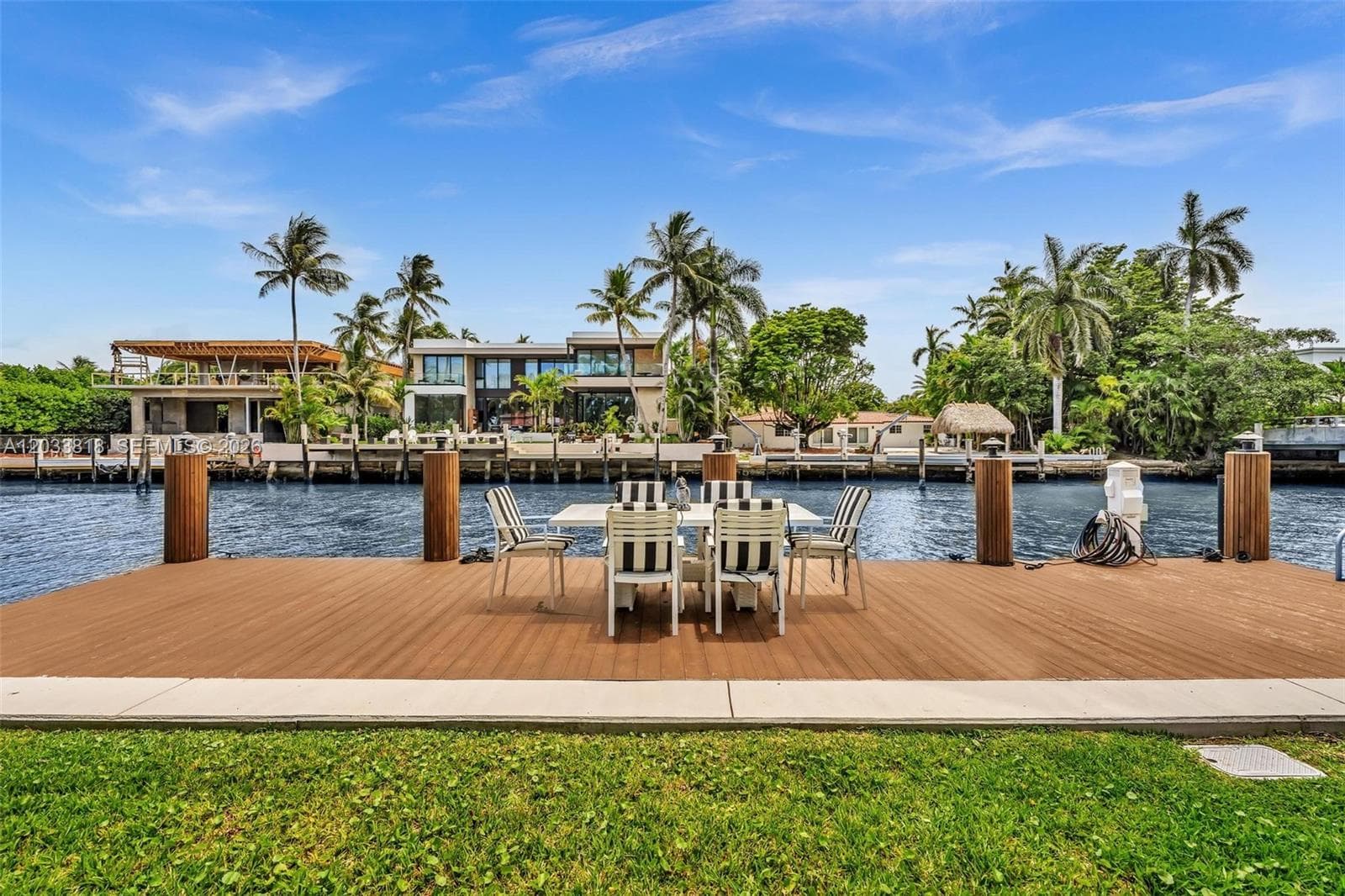 924 Belle Meade Island Dr, Miami FL 33138 — 1