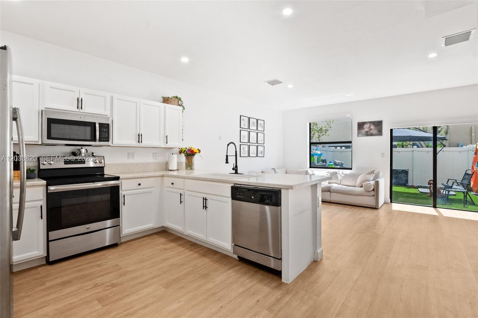 9362 W 33rd Ln, Hialeah FL 33018 — 9