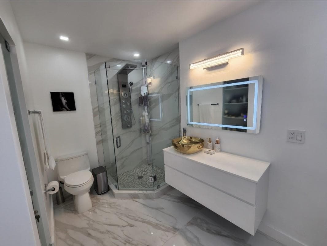 9706 NW 51st Terrace, Doral FL 33178 — 7