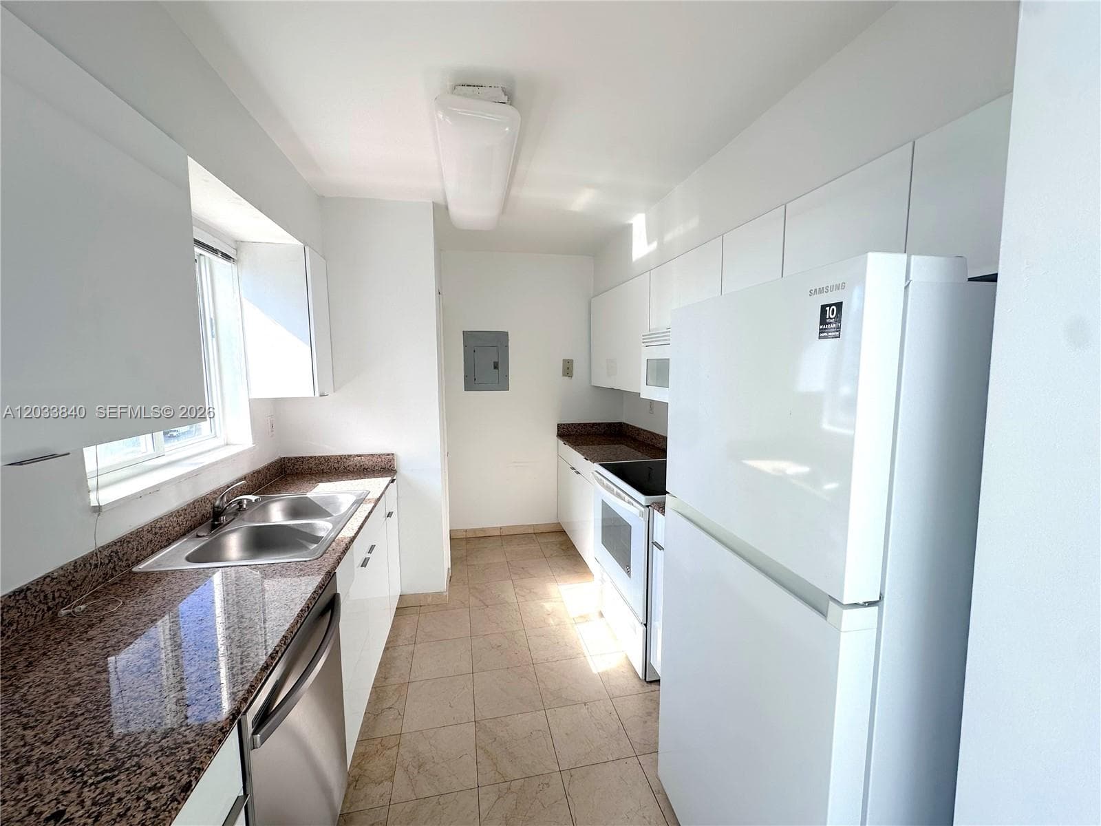 5900 Collins Ave # 906, Miami Beach FL 33140 — 4