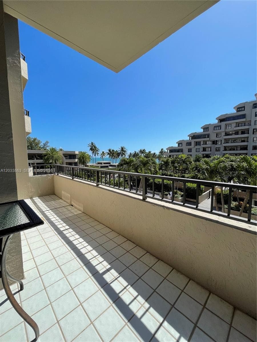 251 Crandon Blvd # 338, Key Biscayne FL 33149 — 1