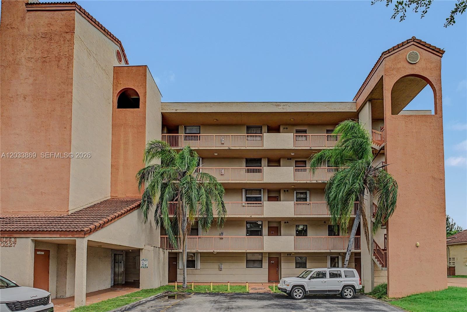 10227 NW 9th St Cir # 3, Miami FL 33172 — 1