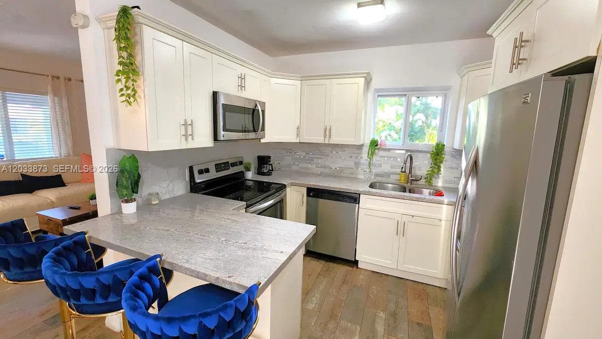 11 NW 47th Ter, Miami FL 33127 — 17