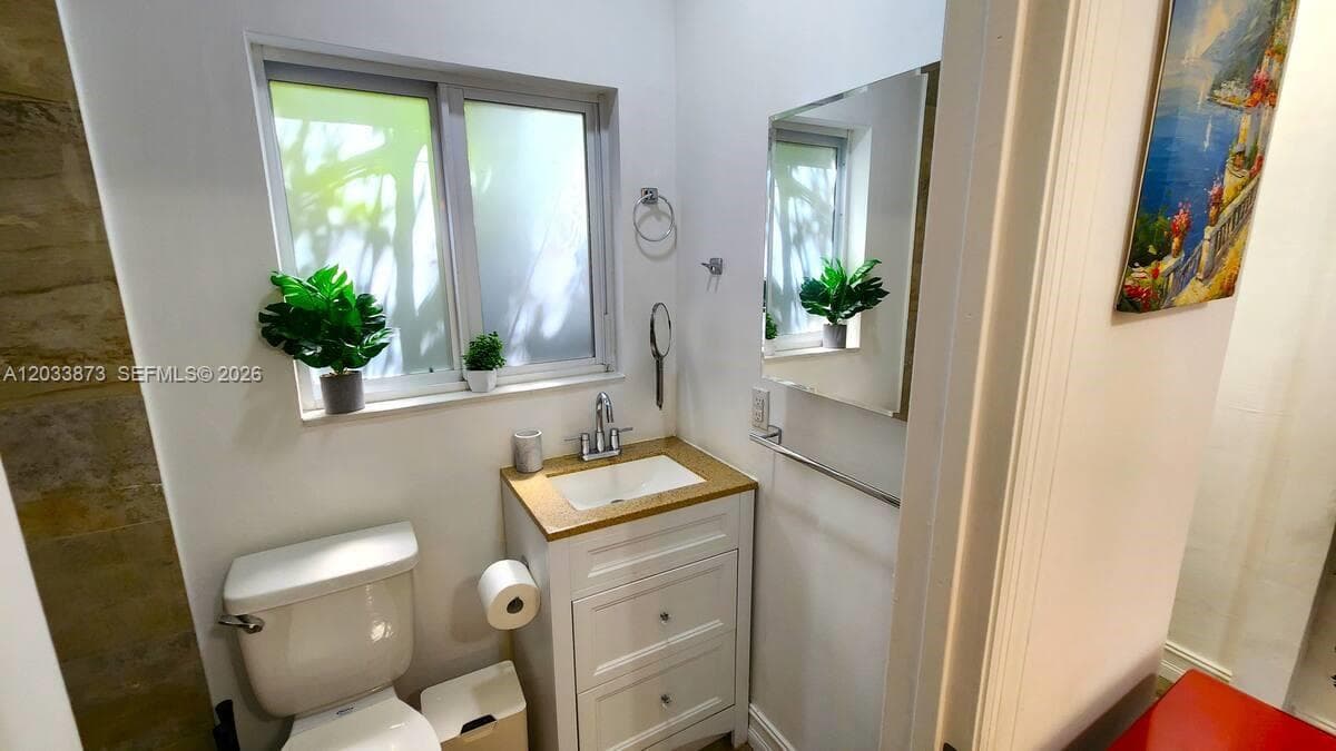 11 NW 47th Ter, Miami FL 33127 — 24