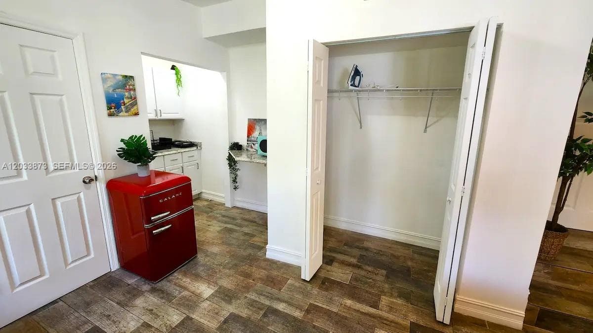 11 NW 47th Ter, Miami FL 33127 — 19