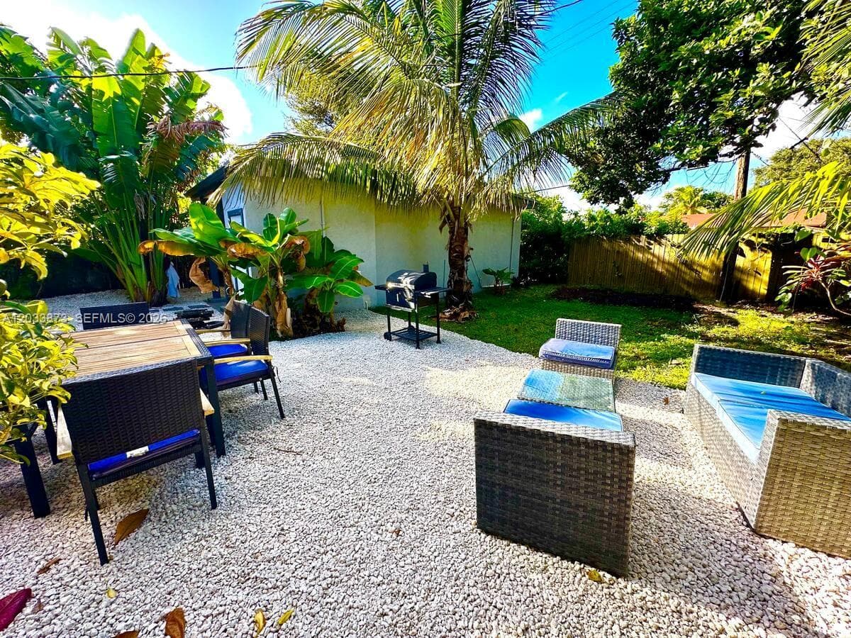 11 NW 47th Ter, Miami FL 33127 — 31