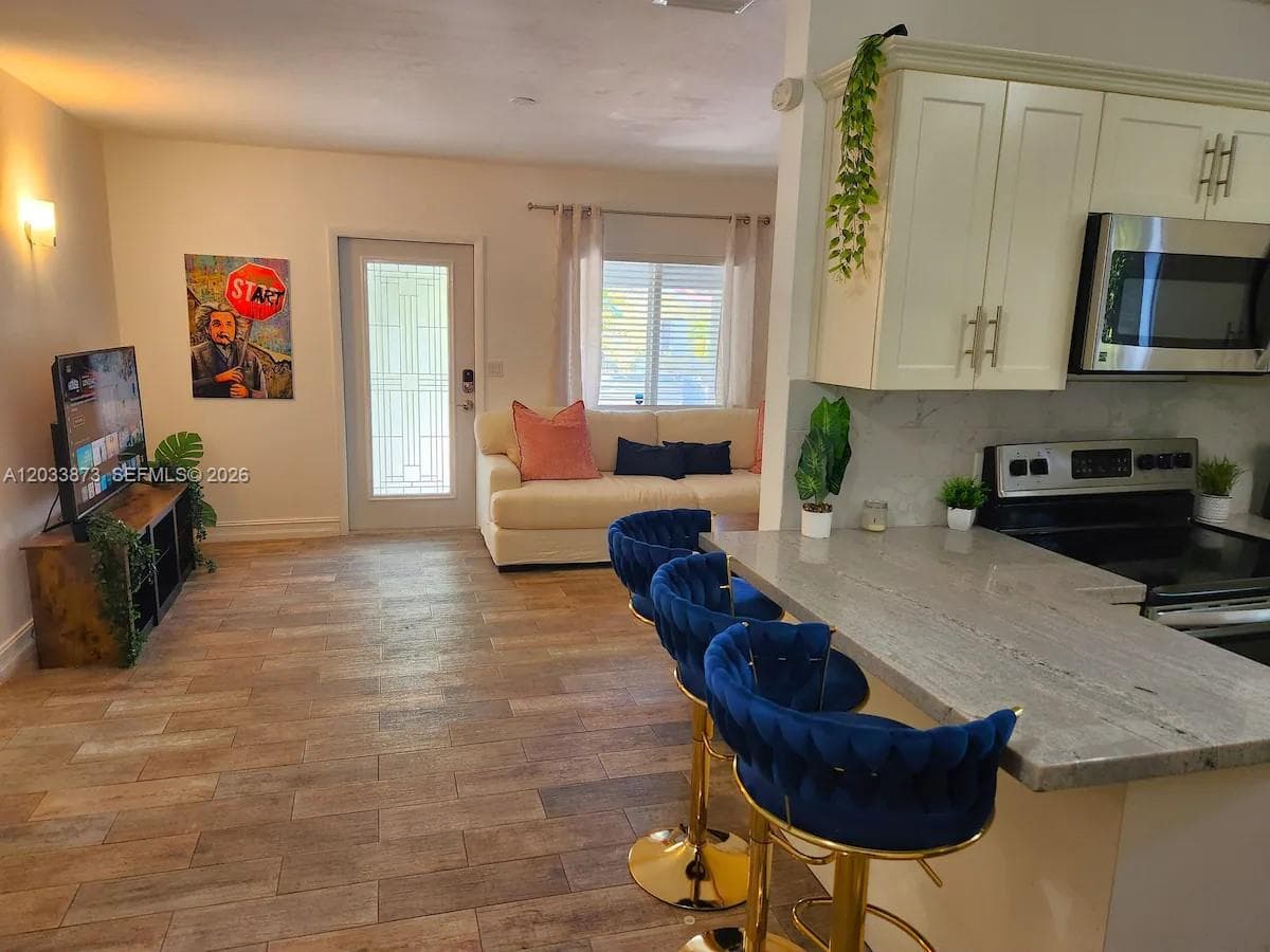 11 NW 47th Ter, Miami FL 33127 — 4