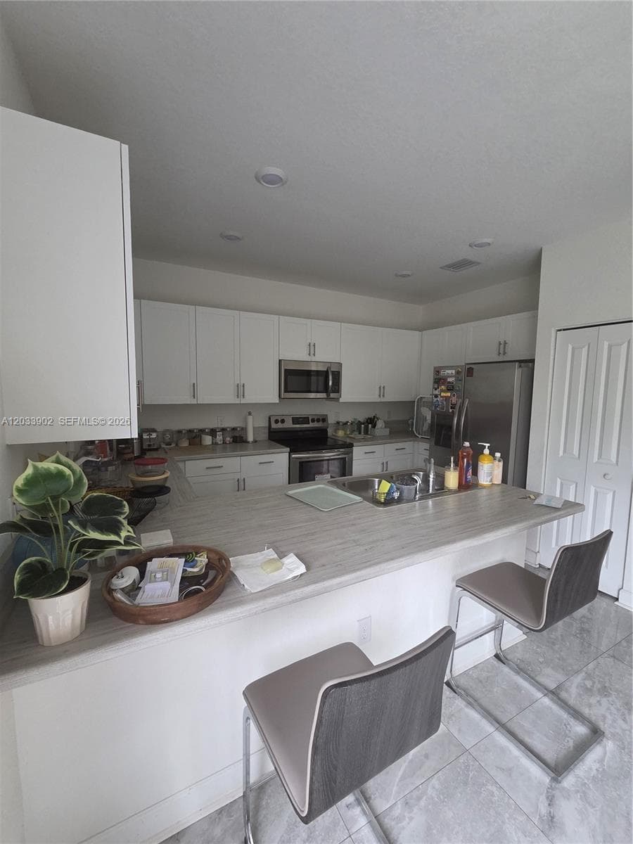 21124 NE 8th Ave, Miami FL 33179 — 8